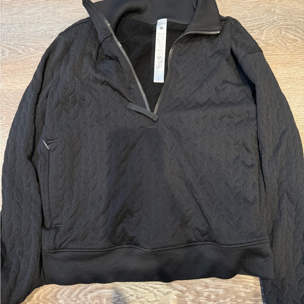 lululemon athletica engineered warmth cable knit half-zip in black- size 6